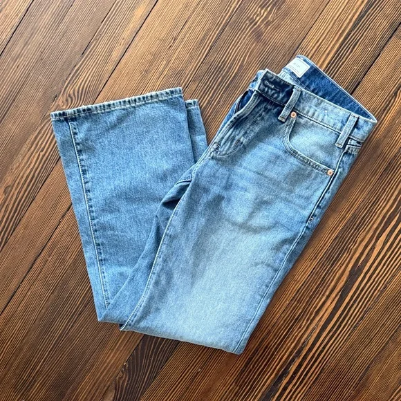 GAP Mid Rise Rigid Flare Jeans - Picture 2 of 4